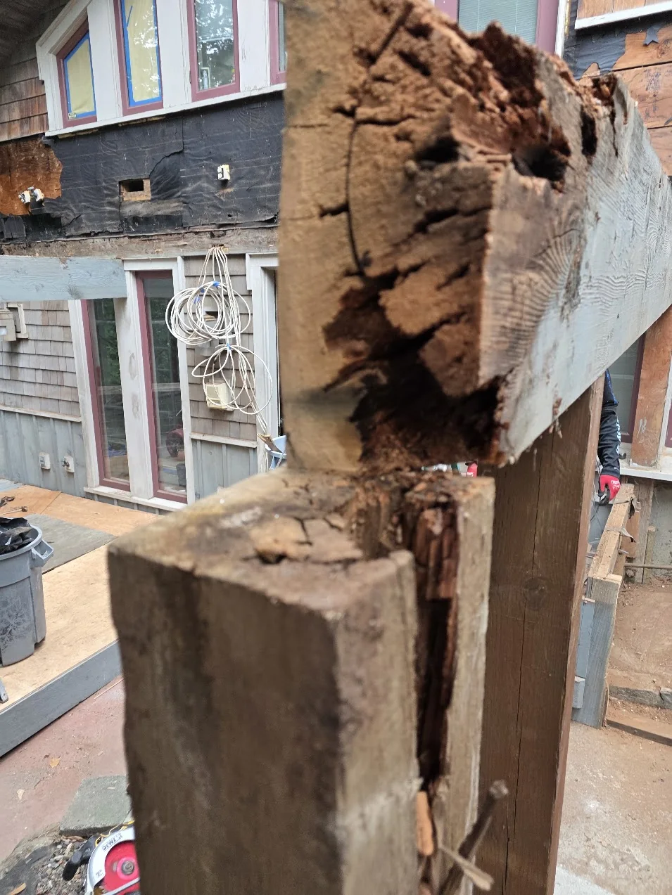 Sammamish Dry Rot Repair before